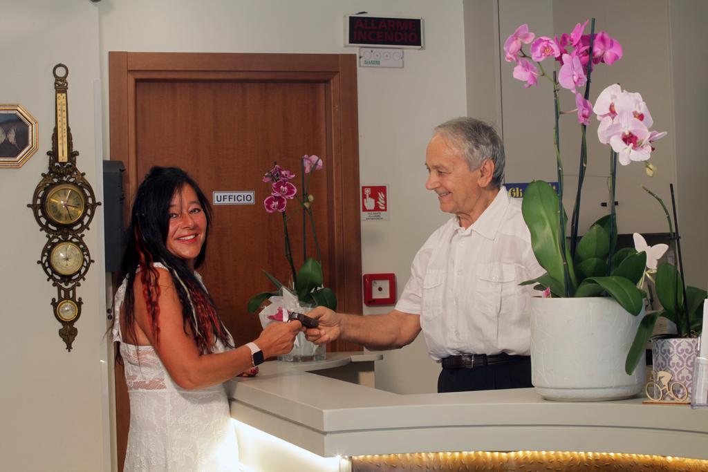 Hotel Tilly Cesenatico Eksteriør billede