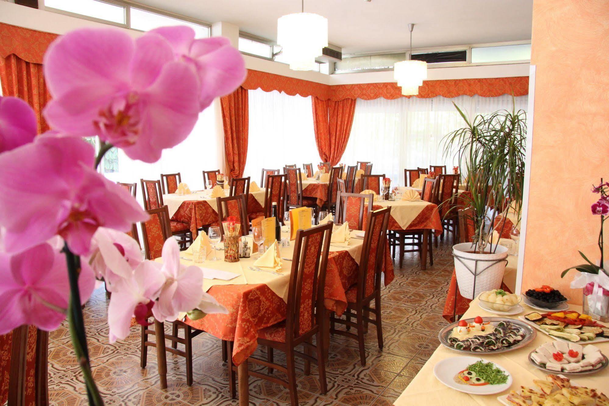 Hotel Tilly Cesenatico Eksteriør billede